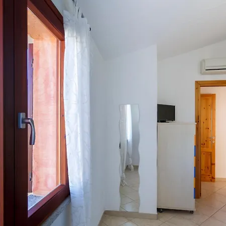 Mama Private Compound Swimming Pool Villa *