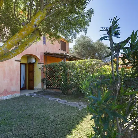 Mama Private Compound Swimming Pool * SantʼAnna Arresi