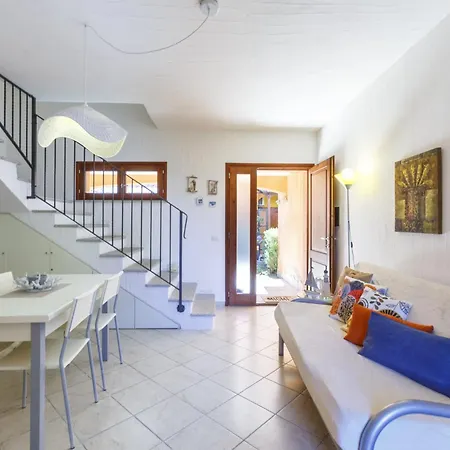 Mama Private Compound Swimming Pool Vila *